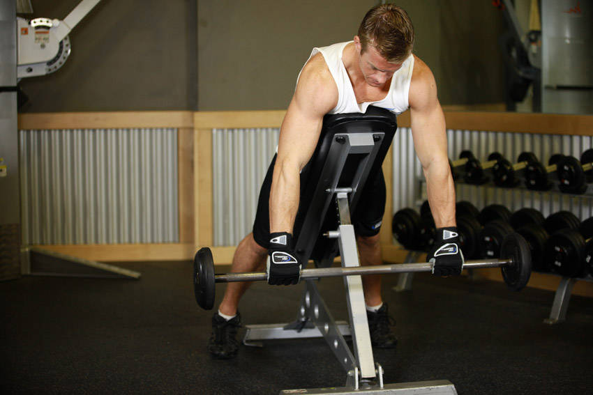 نمایش حرکت کشش روی نیمکت شیبدار